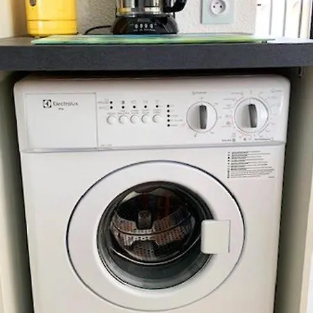 T3 Rénové Avec Clim, Piscine Et Parking à 100m De La - Fr-1-607-24 Appartement Agde