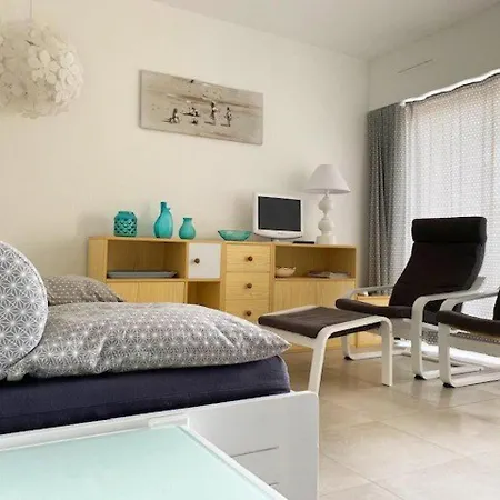 T3 Renove Avec Climatisation, Piscine & Parking A 100m De La - Fr-1-607-24