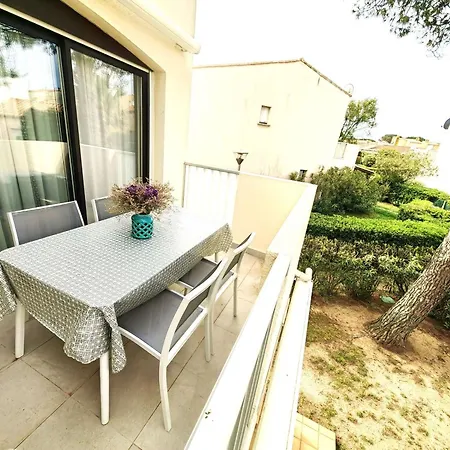 T3 Renove Avec Climatisation, Piscine & Parking A 100m De La - Fr-1-607-24