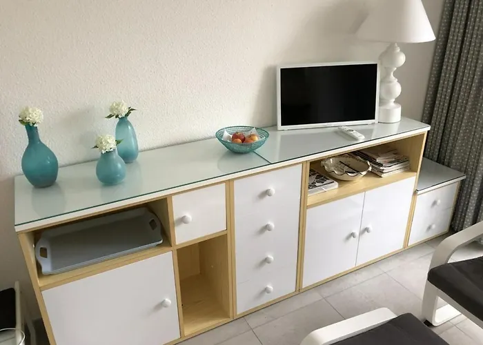 Appartement T3 Renove Avec Climatisation, Piscine & Parking A 100m De La - Fr-1-607-24