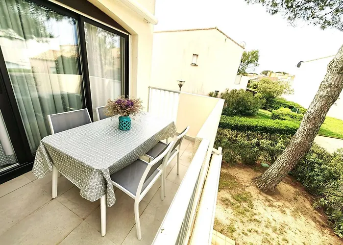 T3 Renove Avec Climatisation, Piscine & Parking A 100m De La - Fr-1-607-24